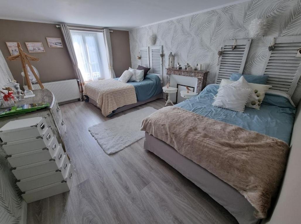 Bed and Breakfast Ferme Aux Leopards Normands Mandeville-en-Bessin Camera foto