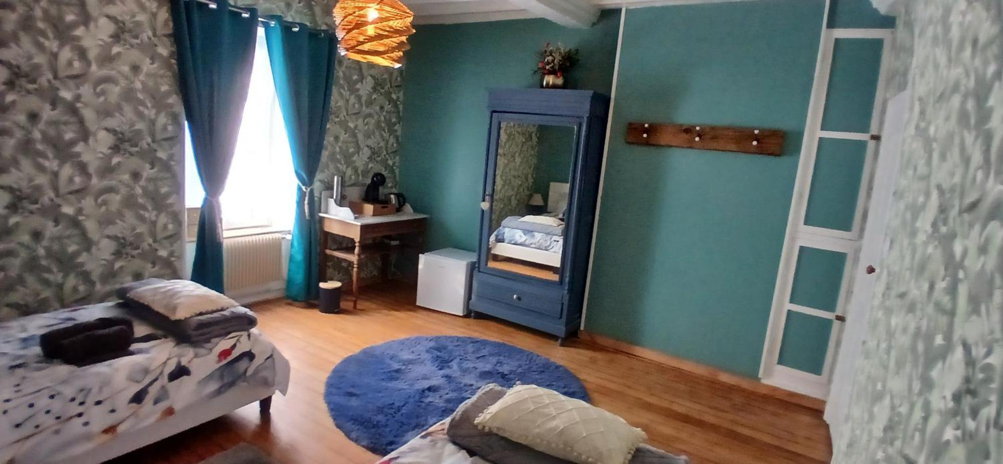 Bed and Breakfast Ferme Aux Leopards Normands Mandeville-en-Bessin Camera foto