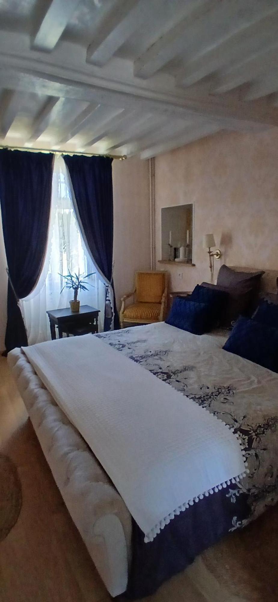 Bed and Breakfast Ferme Aux Leopards Normands Mandeville-en-Bessin Camera foto