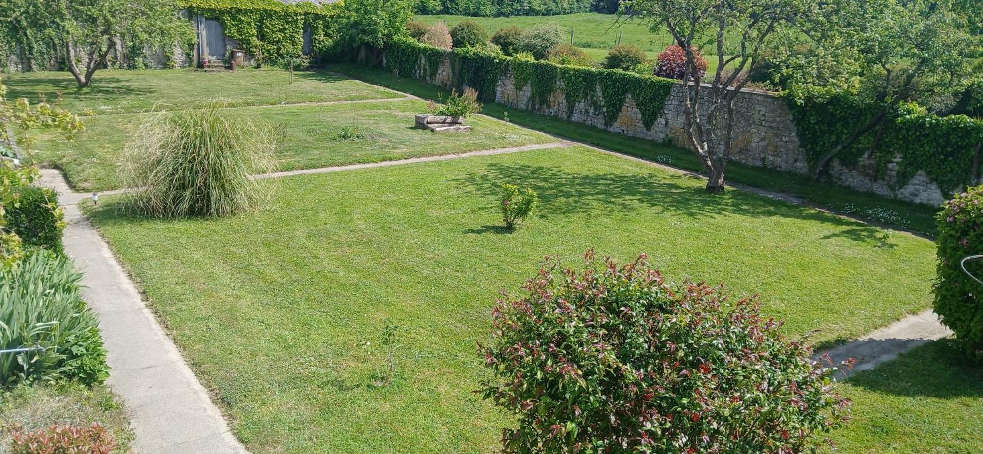Bed and Breakfast Ferme Aux Leopards Normands Mandeville-en-Bessin Camera foto