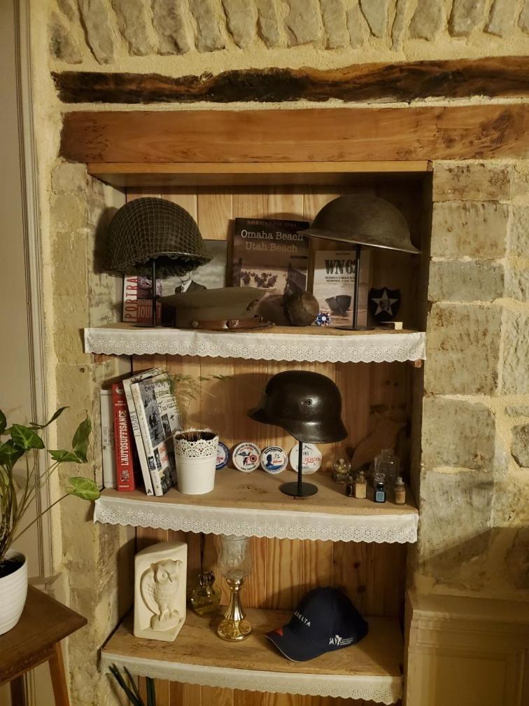 Bed and Breakfast Ferme Aux Leopards Normands Mandeville-en-Bessin Esterno foto